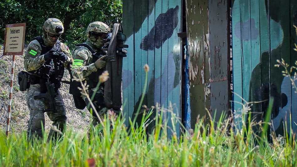 Телесюжет ТРК "Экспресс" о том, как пензенские росгвардейцы ликвидировали группу условных бандитов