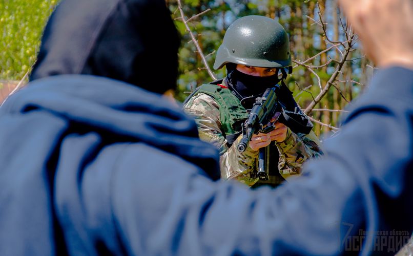 Военнослужащий Росгвардии пресек попытку незаконного проникновения на территорию ЗАТО в город Заречный 