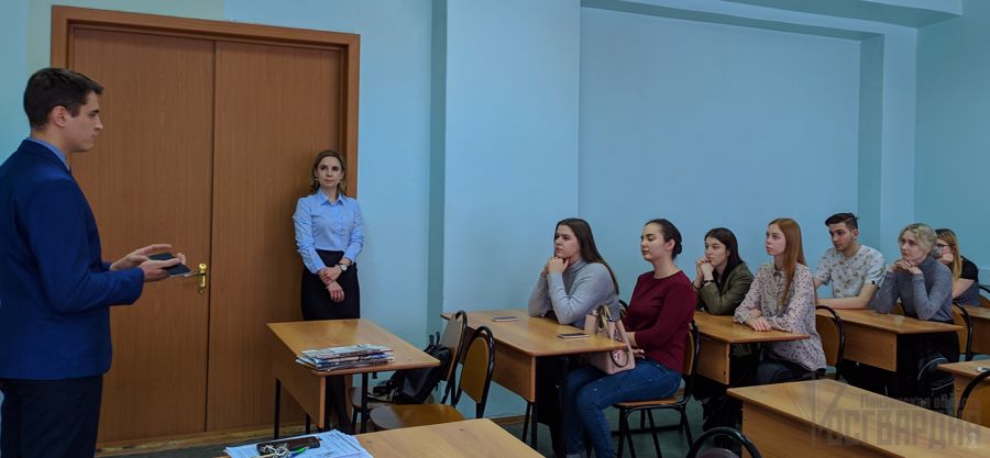 В Пензе начальник пресс-службы управления Росгвардии провел мастер-класс для студентов кафедры «Журналистика» 