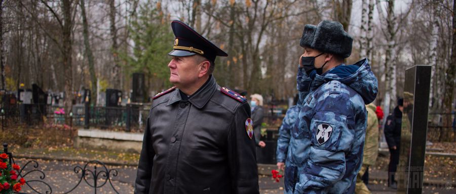 Руководство управления Росгвардии по Пензенской области почтило память сослуживцев, погибших при исполнении служебного долга 