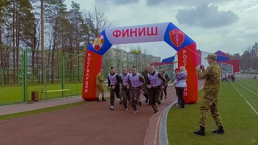 Телесюжет ТРК "Экспресс": Военнослужащие Росгвардии из г. Заречного приняли участие в фестивале ГТО (видео)