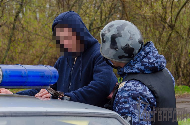 Мужчина, подозреваемый в совершении кражи изделий из металла, был задержан сотрудниками Росгвардии