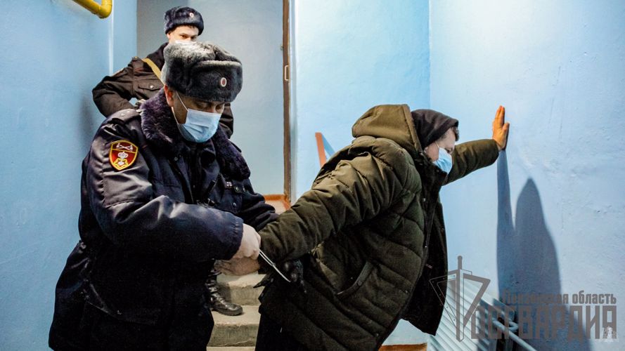 В Пензе сотрудники Росгвардии установили подозреваемого в краже из магазина