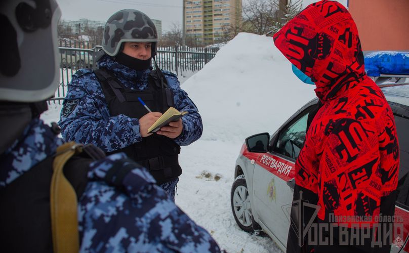 Мужчина, подозреваемый в нанесении телесных повреждений товарищу, был задержан пензенскими росгвардейцами