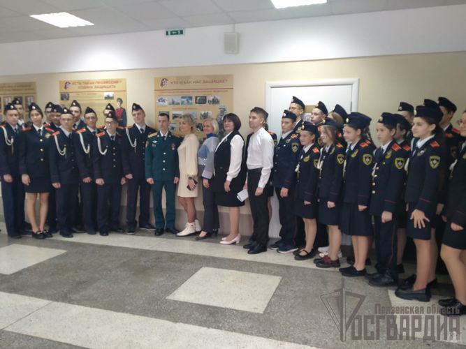 В Пензенской области представители Росгвардии приняли участие в церемонии посвящения школьников в кадеты