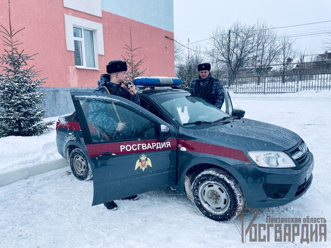 В преддверии Дня Защитника Отечества журналист Пензенской газеты «Молодой Ленинец» подготовила материал о службе в Росгвардии