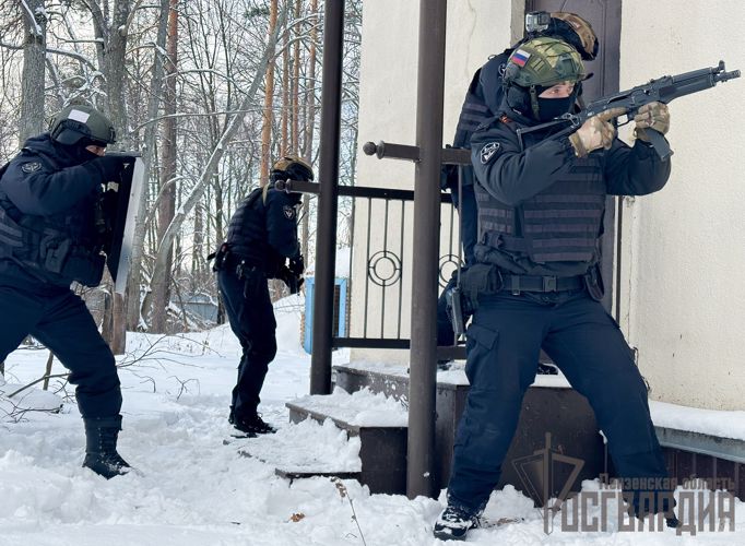 Специальный репортаж  ТРК «ЭКСПРЕСС»: В Пензе представители СМИ подготовили специальный репортаж о служебных буднях бойцов Росгвардии
