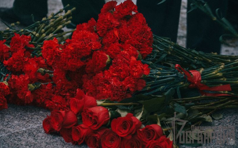 В Пензе руководство территориального управления Росгвардии почтило память боевых товарищей