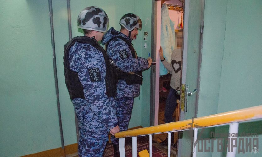 В Пензе наряд вневедомственной охраны задержал гражданина, избившего женщину