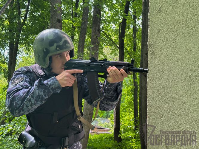 Росгвардейцы рассказали пензенским телезрителям о профилактике квартирных краж в летний период