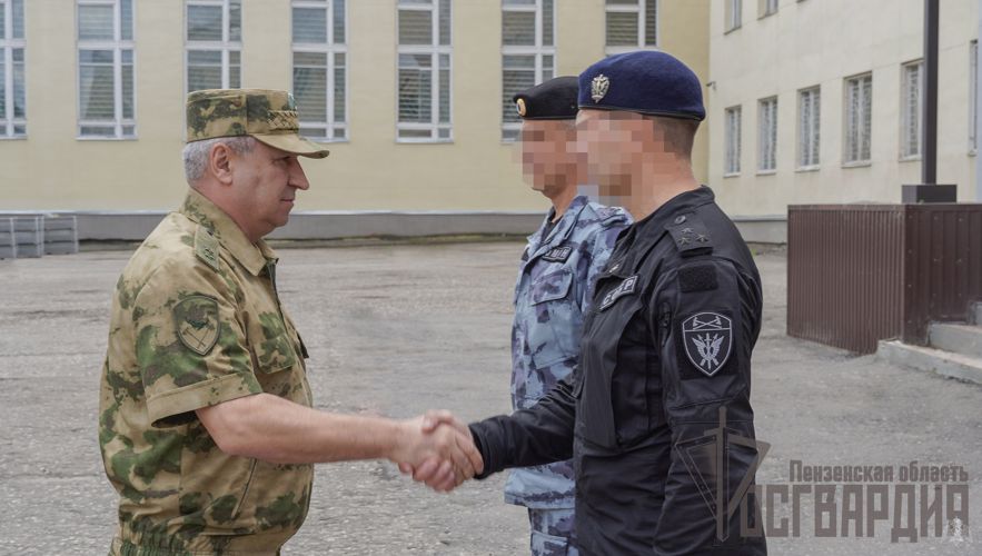 Командующий Приволжским округом Росгвардии генерал-лейтенант Сергей Просяник совершил рабочую поездку в Пензенскую область