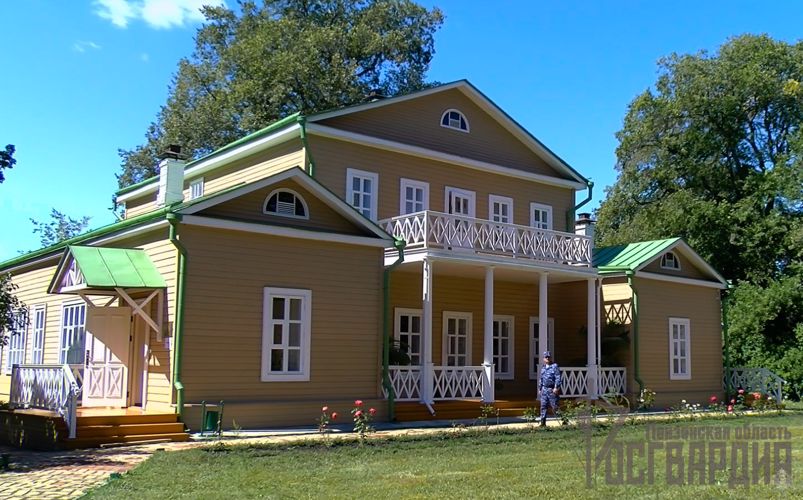 Сотрудники Росгвардии принимают участие в обеспечении правопорядка на Лермонтовском празднике