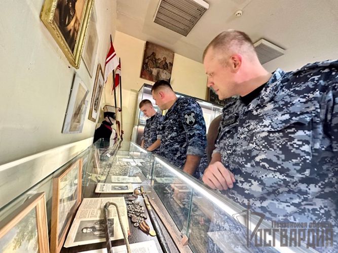 Росгвардейцы побывали на открытии новой выставки в музее Русской армии в Пензе