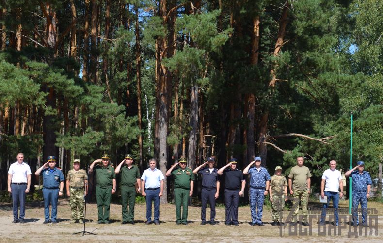 Представители Росгвардии приняли участие в закрытии учебно-тренировочных сборов отряда «Тигр» в лагере под Пензой
