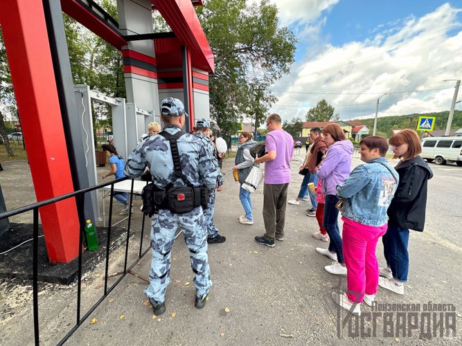 В Пензенской области спецназ Росгвардии осуществляет охрану общественного порядка на 10-ом Всероссийском историко-культурном фестивале «Золотаревское городище - перекресток цивилизаций»