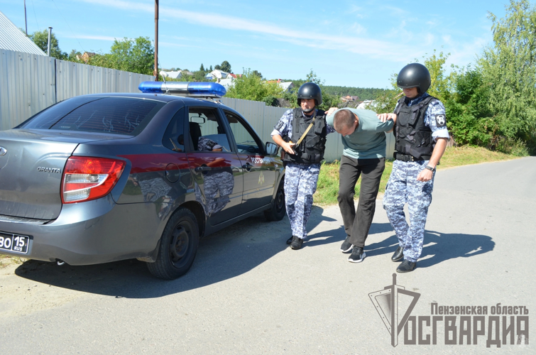 В Пензе сотрудники Росгвардии задержали зачинщика драки в баре