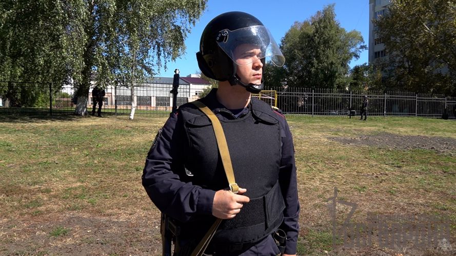  В Пензенской области росгвардейцы проверили безопасность образовательных учреждений