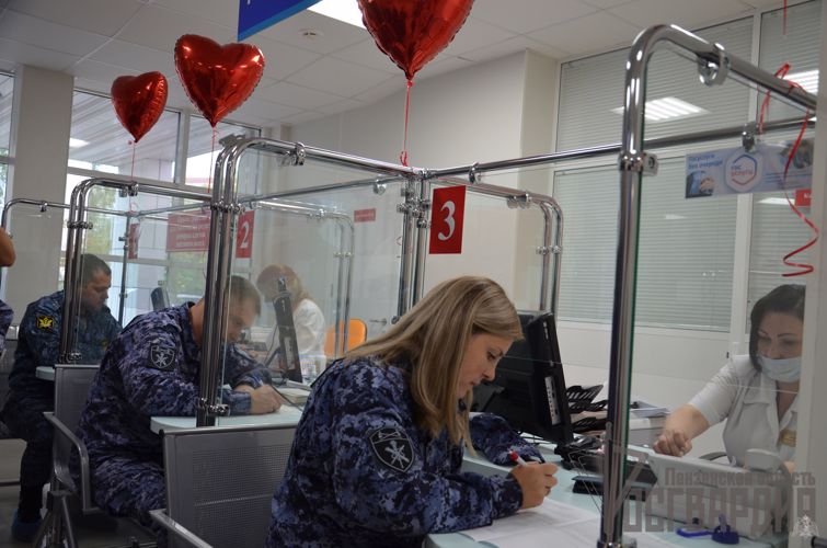 Росгвардейцы в Пензе присоединились к донорской акции «#ДавайВступай!»