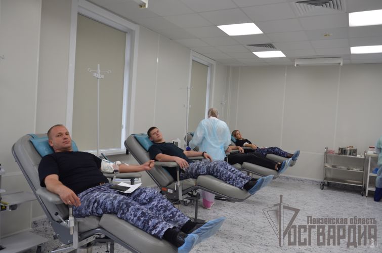 Росгвардейцы в Пензе присоединились к донорской акции «#ДавайВступай!»