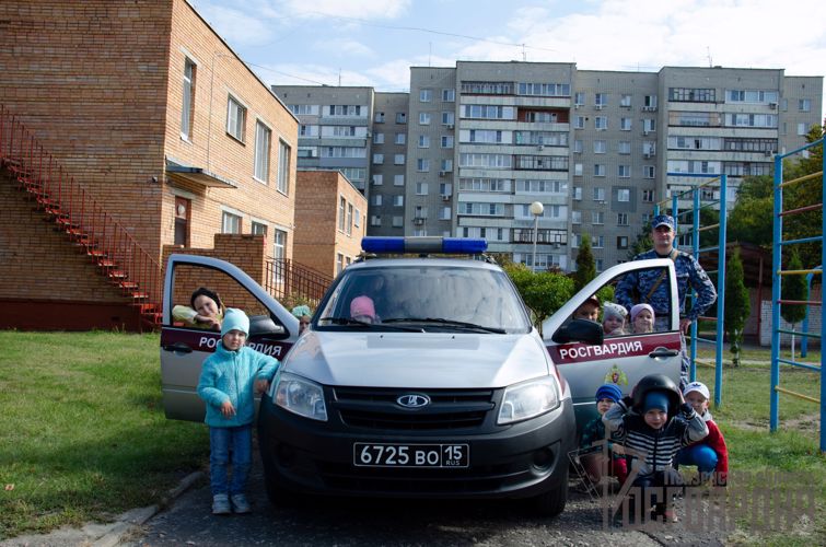В Пензе сотрудники Росгвардии провели Урок безопасности для воспитанников детского сада