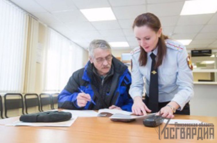 В Пензенской области сотрудники Росгвардии проводят работу по оказанию государственных услуг по выдаче гражданам удостоверений частных охранников