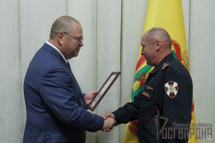 Заместитель начальника Управления Росгвардии по Пензенской области награжден медалью ордена «За заслуги перед Пензенской областью»