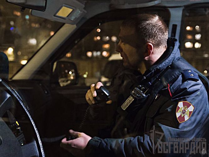 В Пензе росгвардейцы пресекли противоправные действия в городском баре