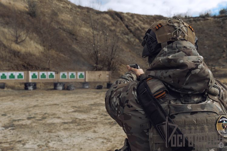В Пензе сотрудники СОБР и ОМОН Росгвардии прошли испытания на право носить знак отличия