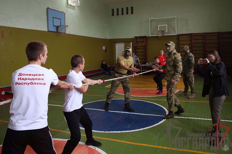 РОСГВАРДИЯ И «ДВИЖЕНИЕ ПЕРВЫХ» ПРОВЕЛИ В ДНР ПОСВЯЩЕННУЮ ДНЮ НАРОДНОГО ЕДИНСТВА СПАРТАКИАДУ (ВИДЕО)