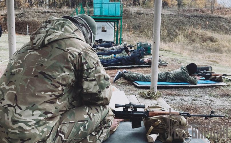 В Пензе спецназ Росгвардии провел для сотрудников полиции занятия по стрельбе из штатного вооружения