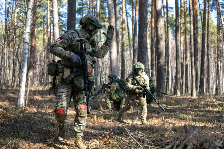 Фоторепортаж о тренировке разведывательного подразделения Росгвардии в Пензенской области