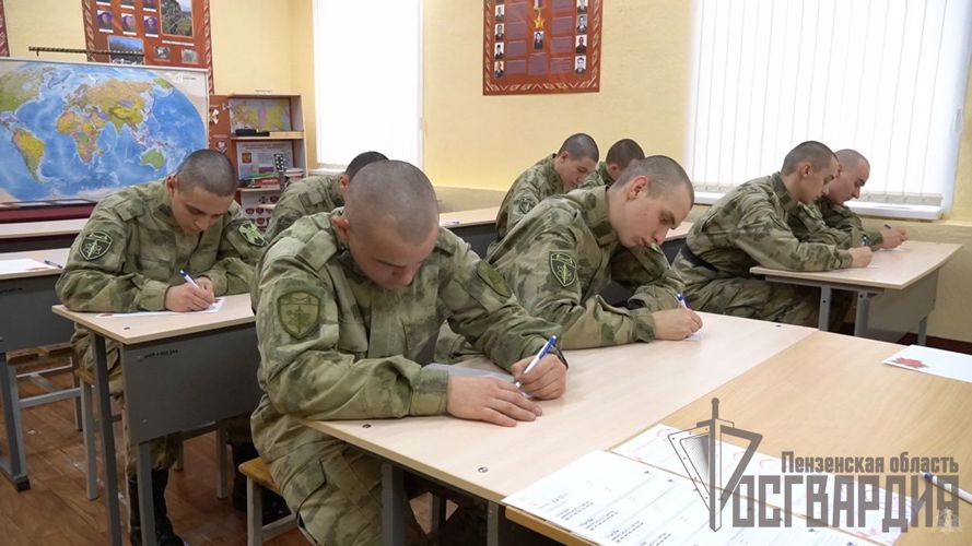 В воинской части и территориальном Управлении Росгвардии по Пензенской области прошли тематические мероприятия, посвященные Дню матери