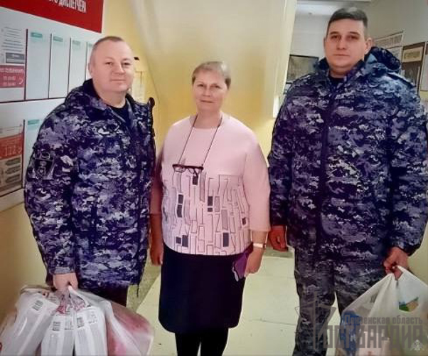 Росгвардейцы привезли новогодние подарки в Пензенский дом ребенка