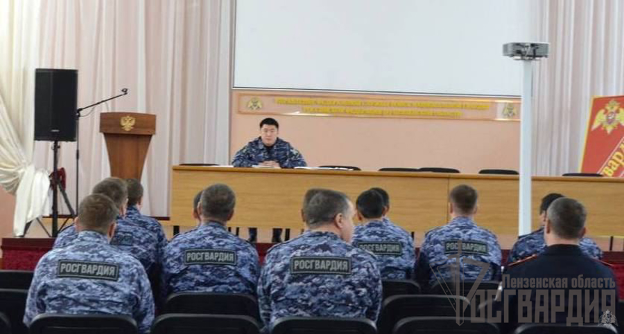 В Пензенской области росгвардейцы провели тематические мероприятия, приуроченные ко Дню Конституции РФ