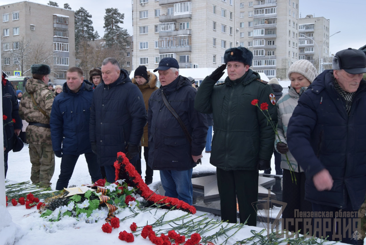 Пензенской области военнослужащие Росгвардии присоединились к Всероссийской акции «Блокадный хлеб»