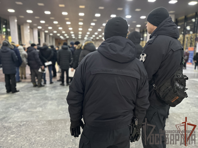 РОСГВАРДЕЙЦЫ ОБЕСПЕЧИЛИ БЕЗОПАСНОСТЬ ВО ВРЕМЯ ВСТРЕЧИ ДЕТЕЙ ИЗ БЕЛГОРОДСКОЙ ОБЛАСТИ
