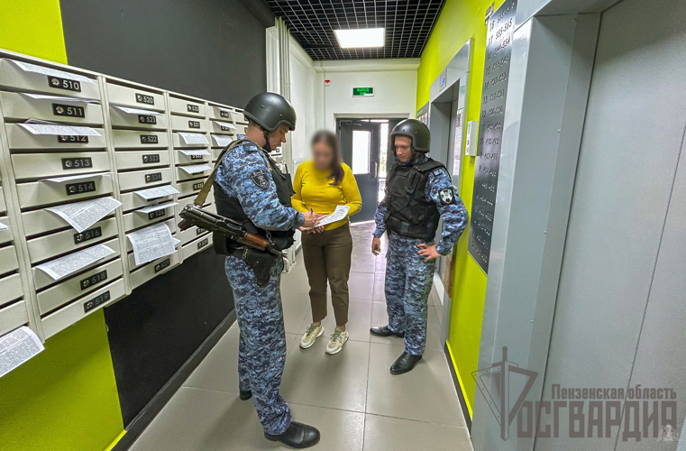 В Пензе гражданка, подозреваемая в нанесении побоев своей знакомой, была задержана сотрудниками Росгвардии