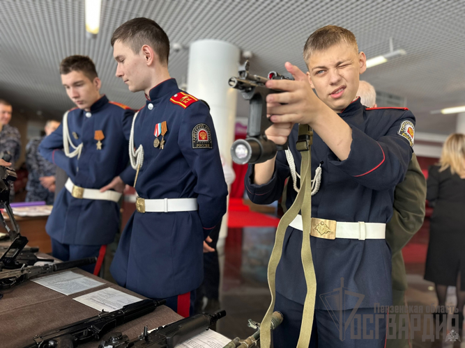 В Пензе росгвардейцы приняли участие в праздничном концерте, посвященном Дню защитника Отечества