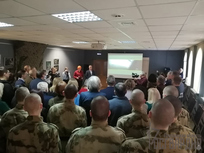 В Пензенской области военнослужащие Росгвардии посетили выставку «Своих не бросаем!»