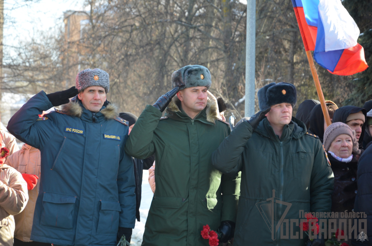 В Пензенской области росгвардейцы почтили память воинов, погибших за пределами Отечества