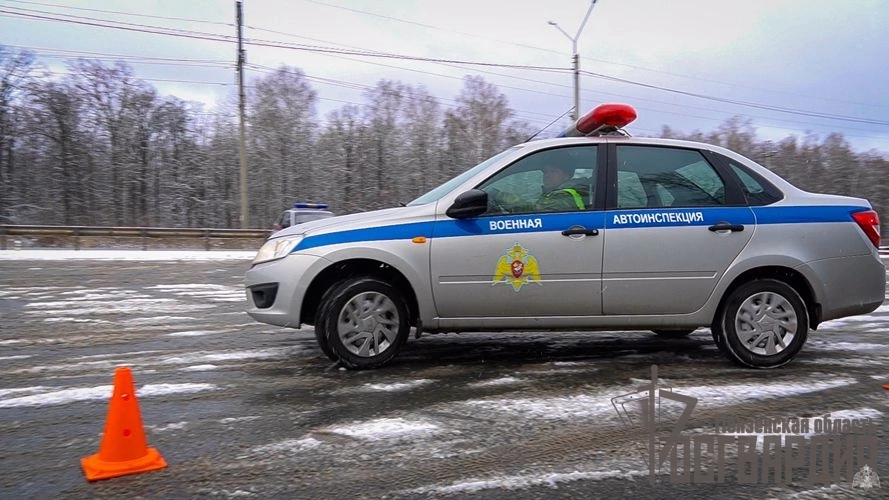 В Пензе сотрудники Росгвардии освоили навыки экстремального вождения 