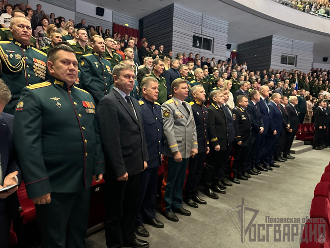 В Пензе росгвардейцы приняли участие в праздничном концерте, посвященном Дню защитника Отечества