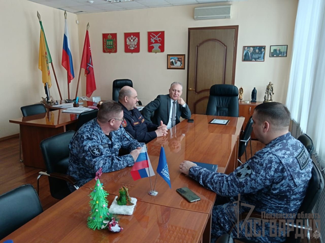 Представители Управления Росгвардии по Пензенской области встретились с главой города Кузнецка