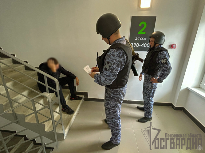 Росгвардейцы задержали пензенца, избившего свою мать  