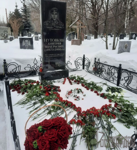 В Пензе бойцы полицейского спецназа Росгвардии почтили память боевого товарища  