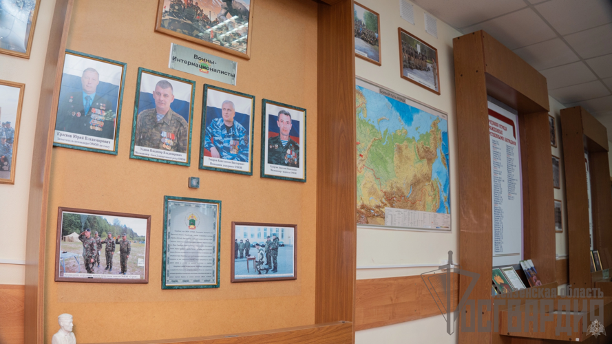 В рамках акции «Дни Росгвардии» пензенские школьники посетили музей спецподразделения ведомства