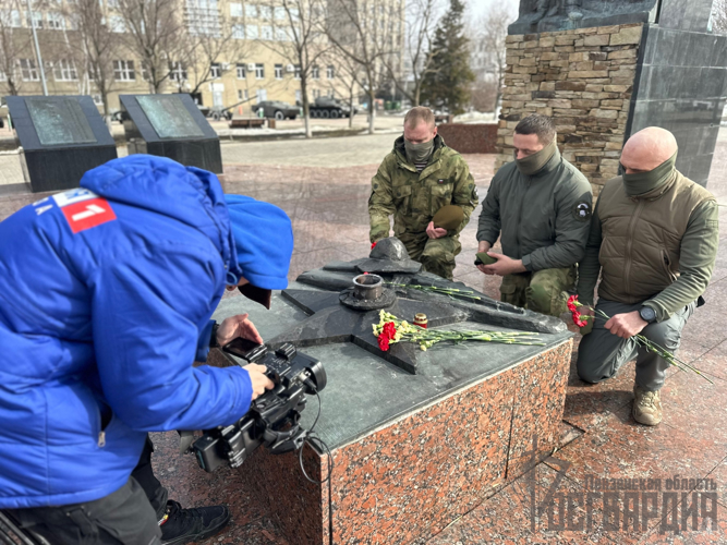 Телесюжет ТРК "Экспресс": Росгвардейцы продолжают проводить встречи с подрастающим поколением, а также с представителями региональных средств массовой информации (видео)