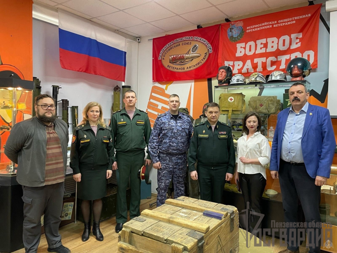 В Доме молодежи прошла встреча бойцов отряда содействия полиции «Тигр» с начальником Санкт-Петербургского военного ордена Жукова института войск национальной гвардии Российской Федерации генерал-майором Андреем Кийко
