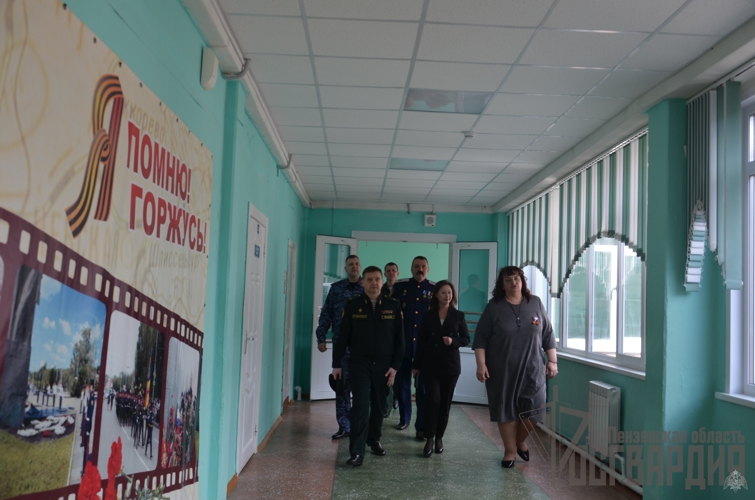 В Пензе представители Росгвардии посетители Губернский казачий кадетский корпус