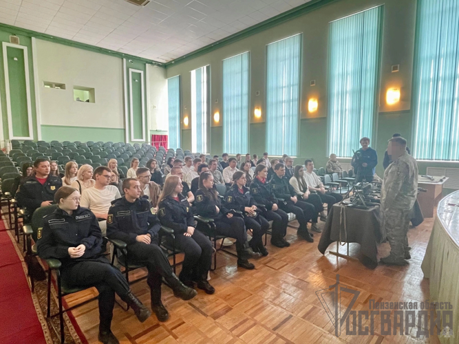 Бойцы отряда «Тигр» прошли комплексное обучение в ОМОН Управления Росгвардии по Пензенской области